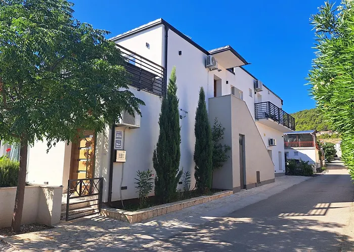 Apartmani Kameno Sidro